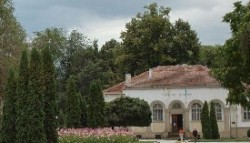 Сдружение “Русофили” дари на община Ботевград работен проект за паметник