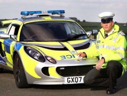 Любими закачки на британските пътни полицаи