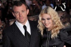 Разводът на Мадона с Гай Ричи може да струва 100 млн. лири