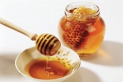 Медът - лек срещу инфекциите на гърлото