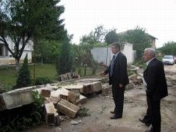 Трудовчани искат общината да отпусне за селото половината сума от продажбата на Младежкия дом