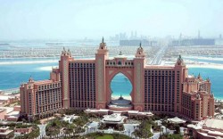 Звездно парти за откриването на комплекс The Atlantis в Дубай
