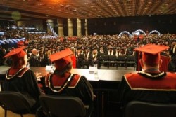 Петнадесетият випуск на Международното висше бизнес училище се дипломира 