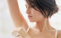 Дезодорант забавя окосмяването под мишниците