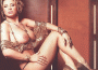 Румънска тв звезда засне поредните си еротични снимки