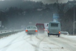 Магистрала “Хемус” е почистена и опесъчена