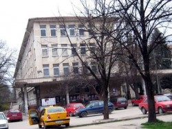 Съдът е дал ход на делото, образувано по жалбите на личните лекари