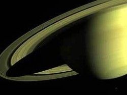 Откриха на Сатурн дъжд от хелий