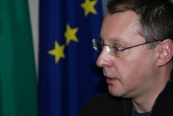 Станишев: Не е планирана среща на тройната коалиция този уикенд
