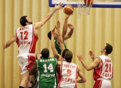 Балкан ще играе контрола с Лукойл Академик