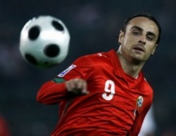 България се изкачи с две места в световната ранглиста на ФИФА