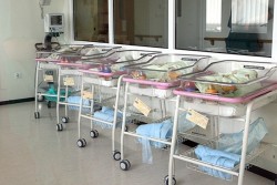Италиански гинеколог клонирал три бебета