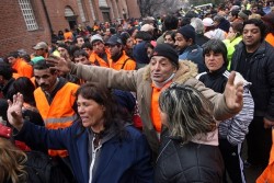 Работници на „Новера” протестираха пред Столична община