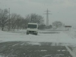 Зимни условия по пътищата. Ограничения на прохода "Шипка"