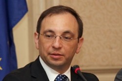 НДСВ няма да се яви заедно с ДПС на изборите, твърди Василев