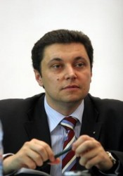 Яне Янев свиква конгрес на 5 април, има квота за граждани, които желаят  да присъстват на форума