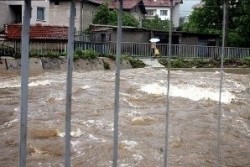 Черна Места преля и наводни улици и мазета в Разлог