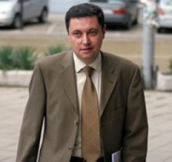 Лидерът на „Ред, законност, справедливост” Яне Янев идва в Ботевград