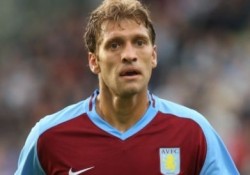 Съотборници избраха Стилиян Петров за Номер 1 на Астън Вила