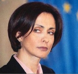 Надежда Михайлова: България не участва в дебата по основните теми в Европейския съюз