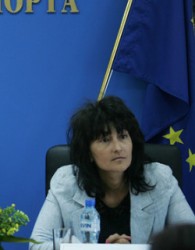 Зам.-министър Ваня Добрева ще се срещне с ботевградчани