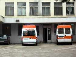 Областният управител Емил Иванов ще връчи ключовете на нова линейка на Спешна помощ