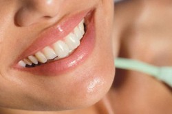 Започва кампания за безплатен първи преглед при стоматолог за по-бели зъби