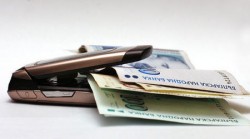 Ботевградчанин изгоря с 500 лева. Измамниците се представили за чужденци