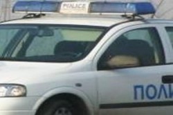 Пиян шофьор блъсна полицейски автомобил в Сунгурларе.