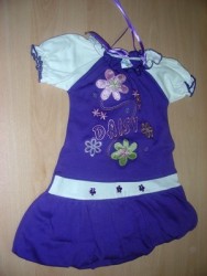 КЗП спря вноса на 73 вида опасни детски дрехи