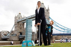 Турчин е най-високият човек в света