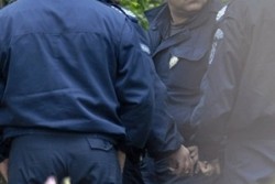 Полицаи правили секс с малолетна във Варна
