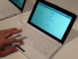 Очаква се първият смартбук на Asus