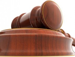 Адвокатските услуги по съдебни дела ще се облагат с ДДС, решиха депутатите на комисия