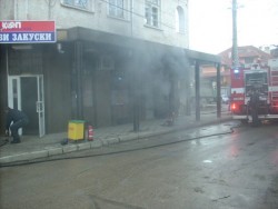Локален пожар в центъра на Етрополе