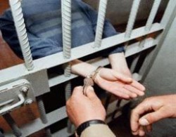 Арестуваха мъж, пребил до смърт баща си в Габрово