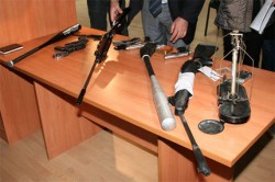 Разбиха 8-членна група наркопласьори във Враца