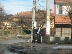 Министър Дянков похапна дюнер в Ботевград