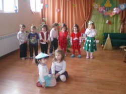 Малчуганите от ОДЗ “Иглика” възпроизведоха обичаи, свързани с християнските празници през пролетта