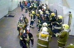 Терористи удариха московското метро