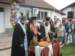 Митрополит Гавриил награди с офикията „протойерей” свещeник Борис