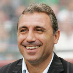 Камата подписва договор с Нотингам