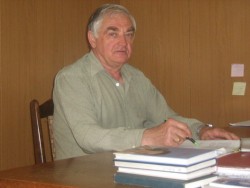 Директорът на ОУ „Васил Левски” празнува 60-годишен юбилей