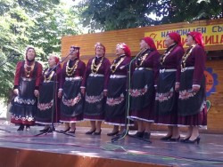 Преглед на певческите състави за автентичен фолклор