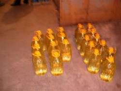 1360 литра наливен алкохол задържаха митничари