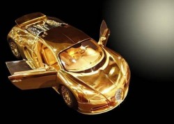 Златно Bugatti Veyron за 2.4 млн. евро