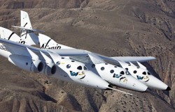 Частният SpaceShipTwo направи първи полет с максимален екипаж