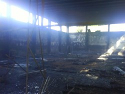 Какво остана от двете зали след пожара - снимки