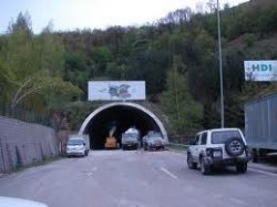 Въвеждат временна организация на движение в тунел „Ечемишка” на АМ „Хемус” 