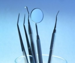 Стандарт:Зъболекари крият по три заплати